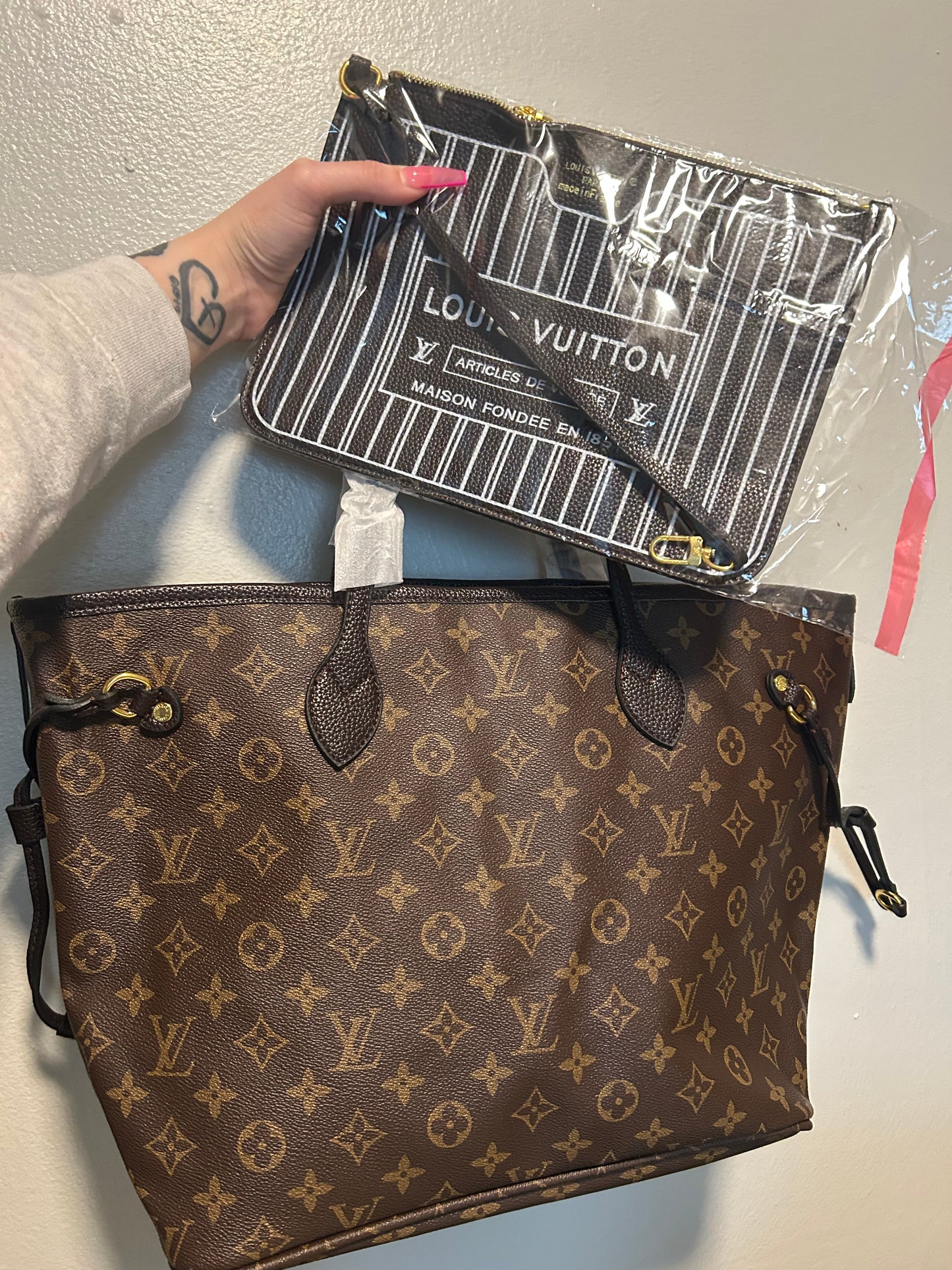 PRE-ORDER tote