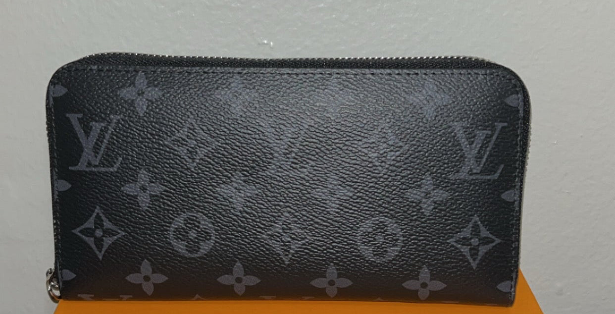 PRE-ORDER large wallet