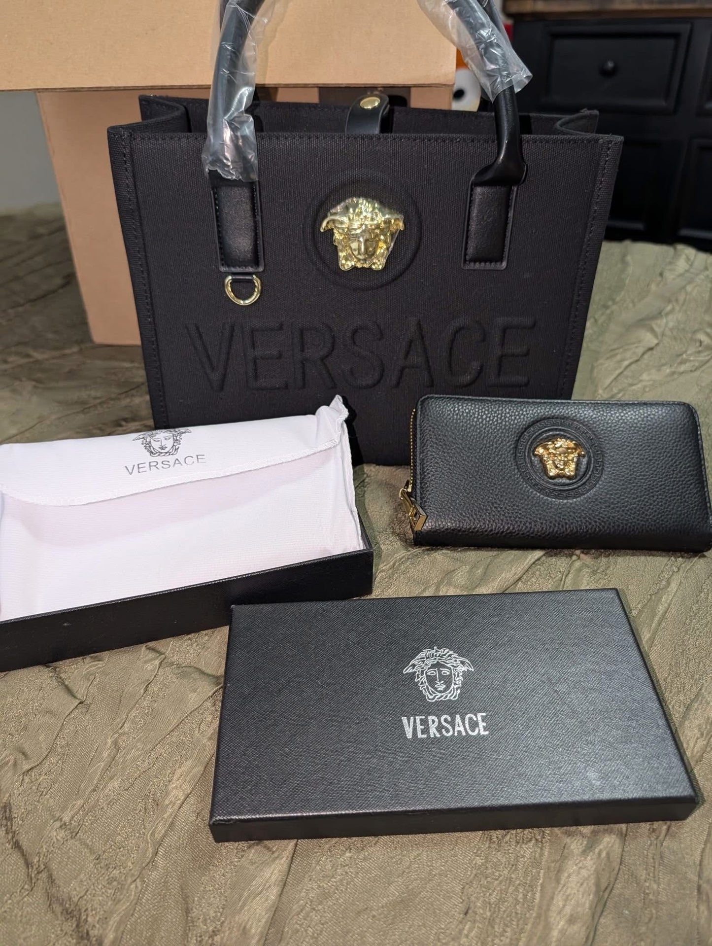 Tote & matching wallet