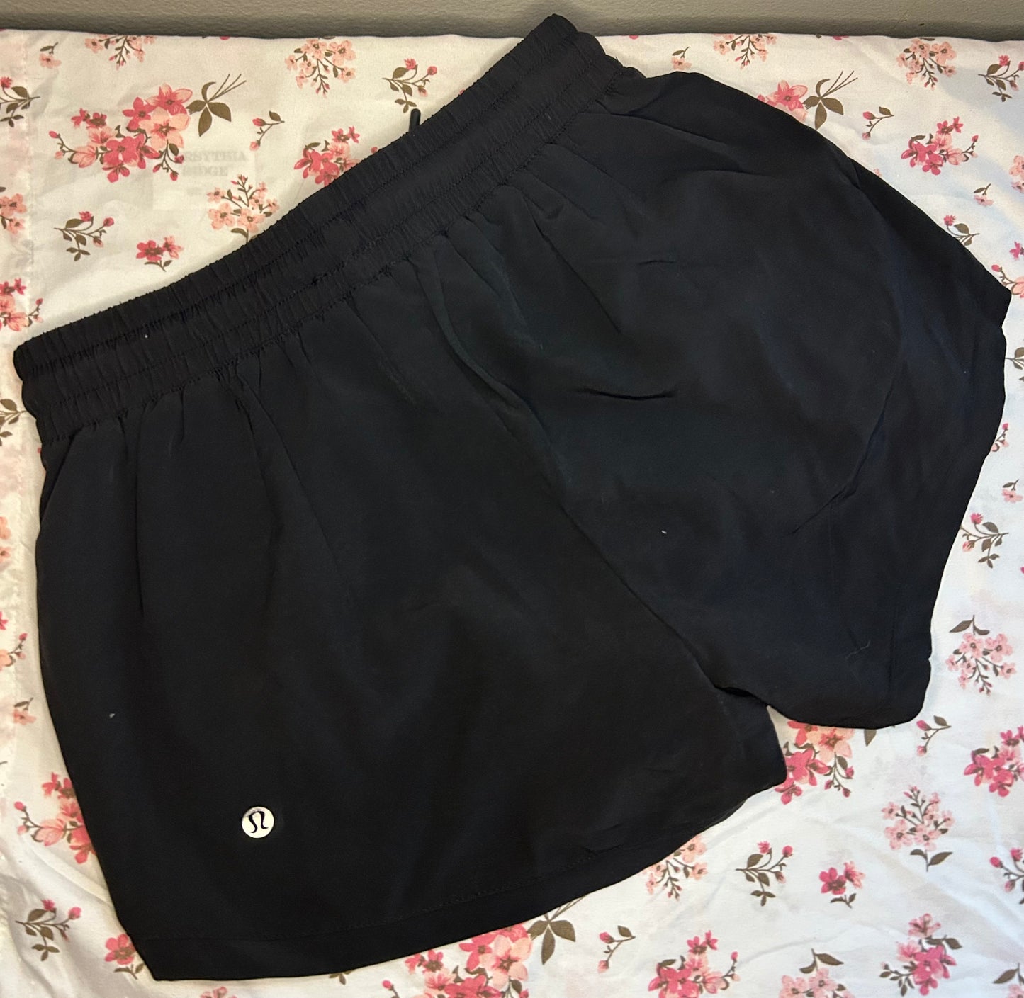 RTS black Lulu shorts