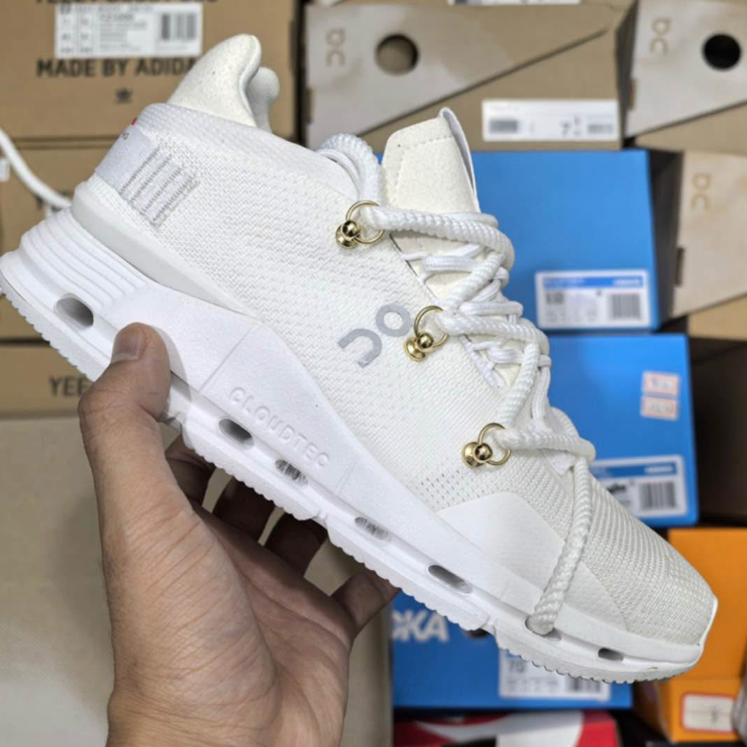 Womens White onclouds