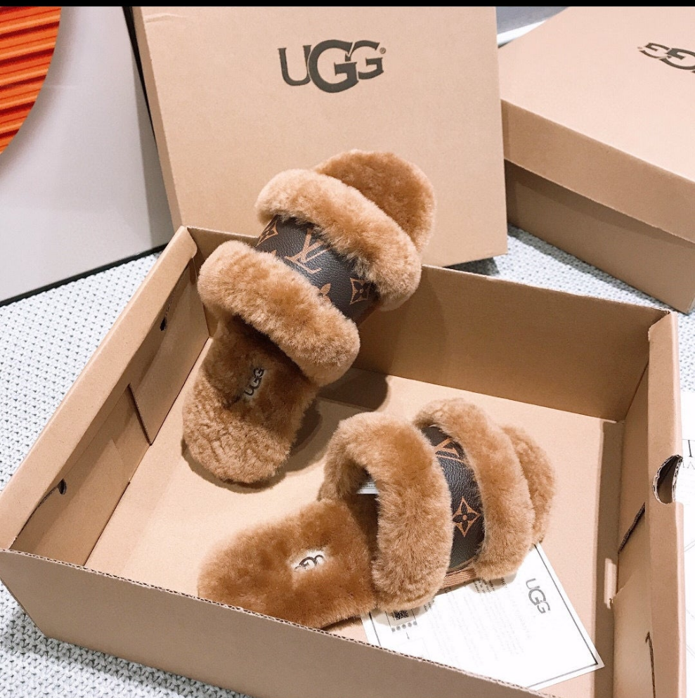 Womens ugg slippers