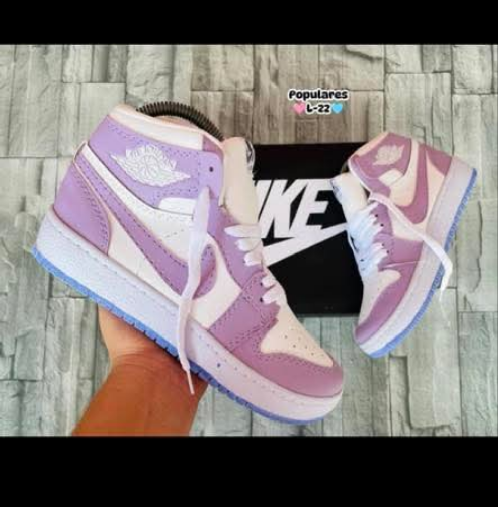 Womens lavender nike