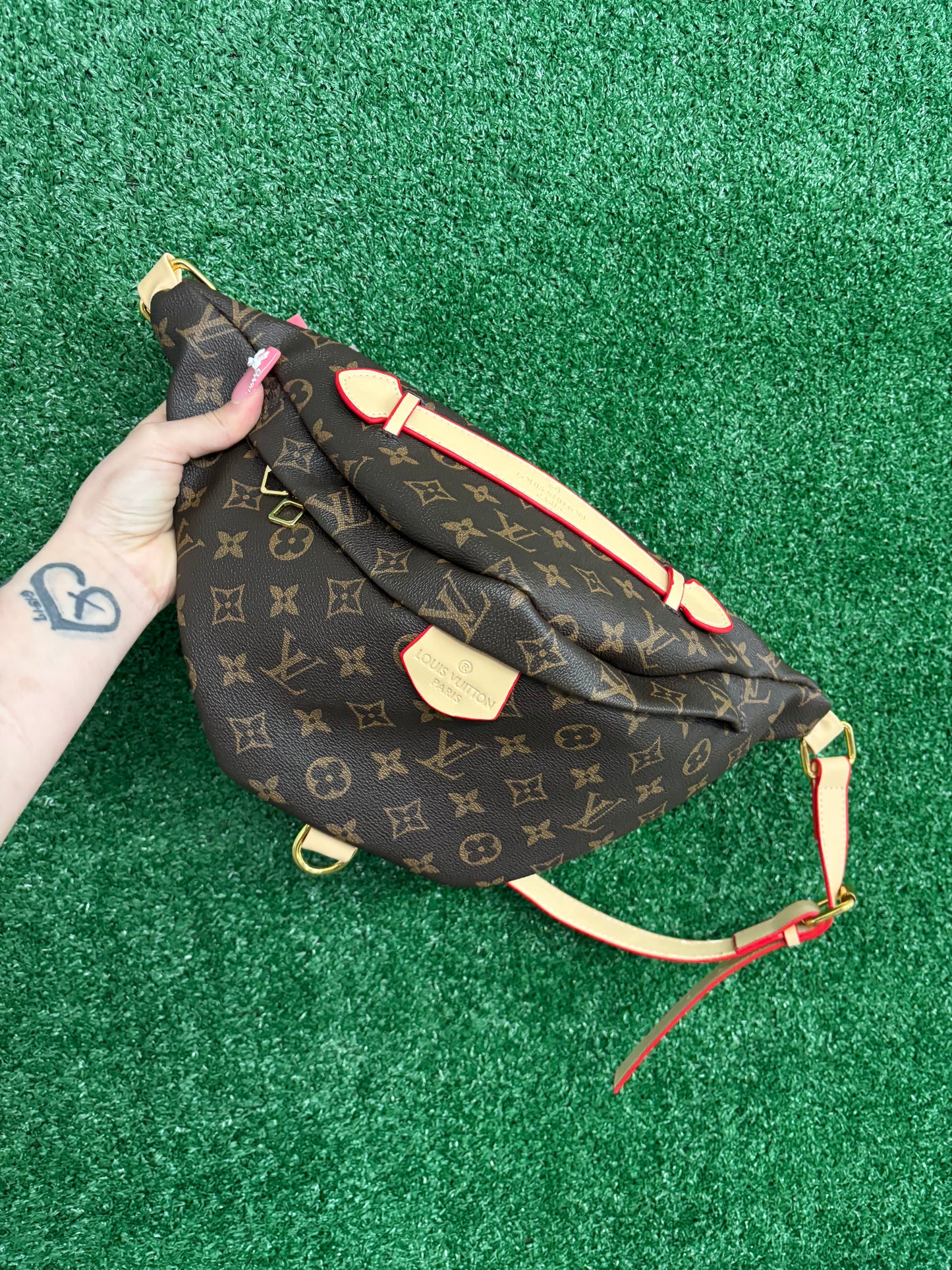PRE-ORDER belt bag 1/1