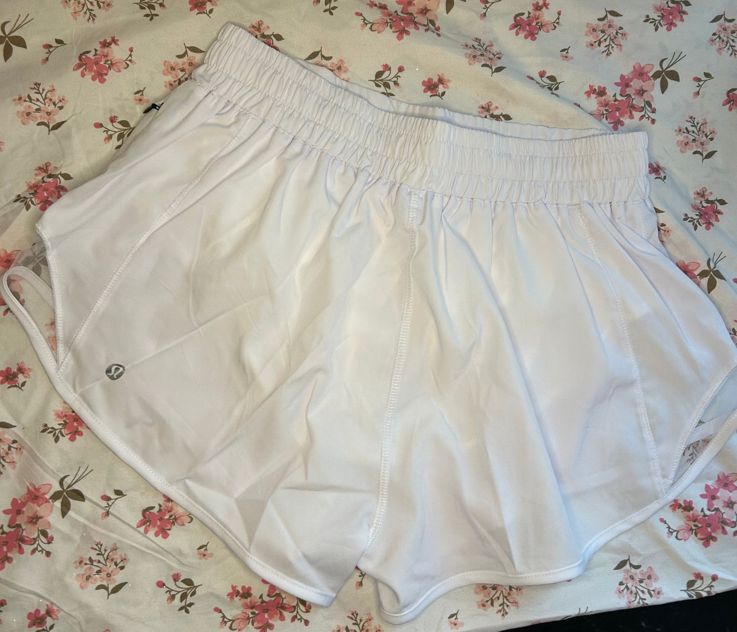 PRE-ORDER lulu womens shorts