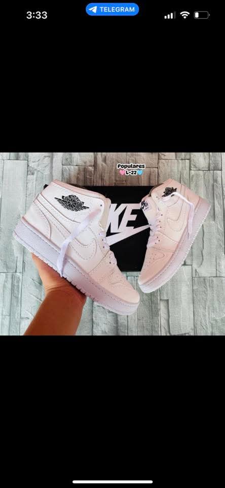 Kids white dunks