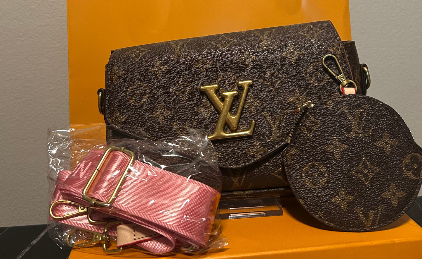 PRE-ORDER crossbody