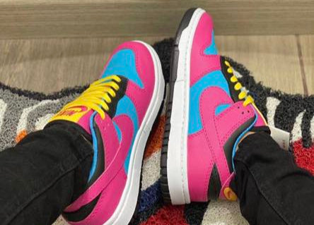 Womens Blue/pink/yellow dunks
