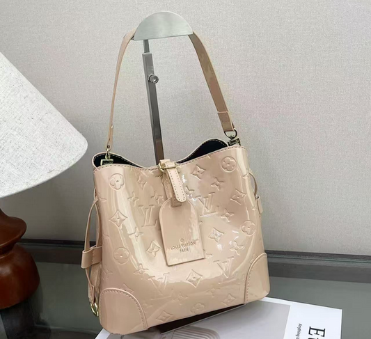 Beige Lv purse