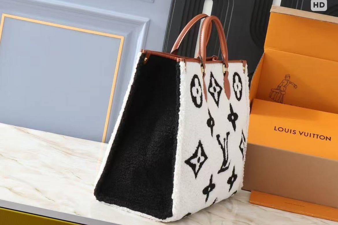 White & Black lv tote
