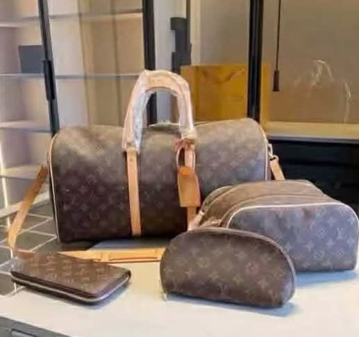 Travel set