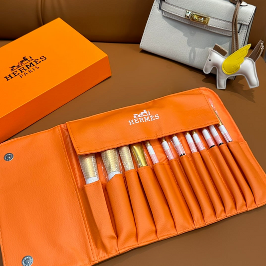 Hermes Makeupbrush set & case