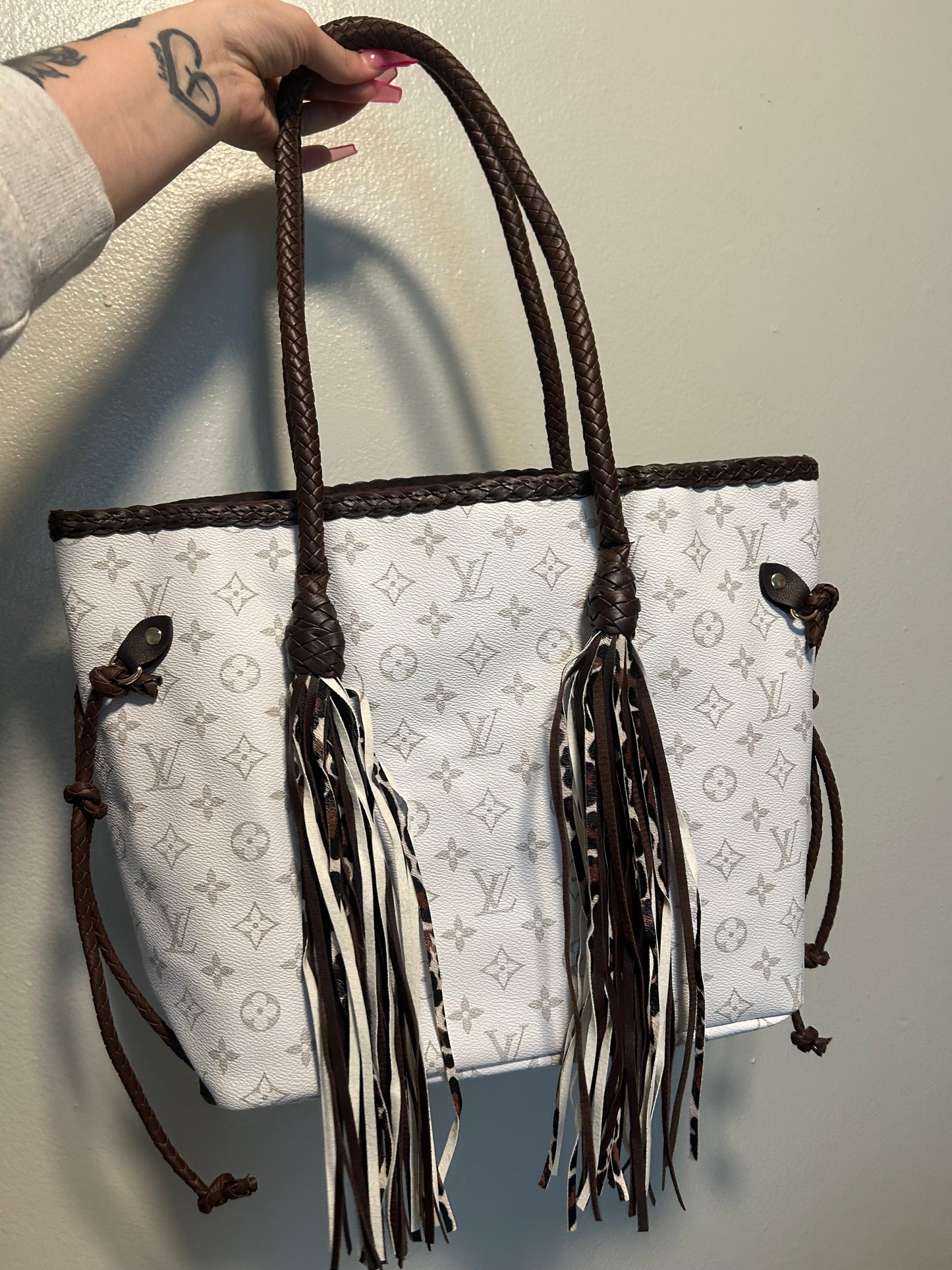 PRE-ORDER fringe tote