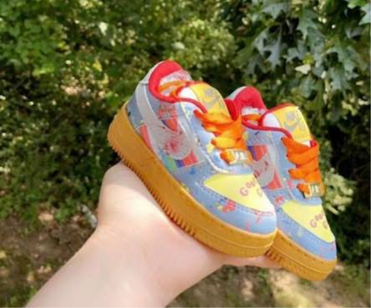 Women’s Chucky shoes