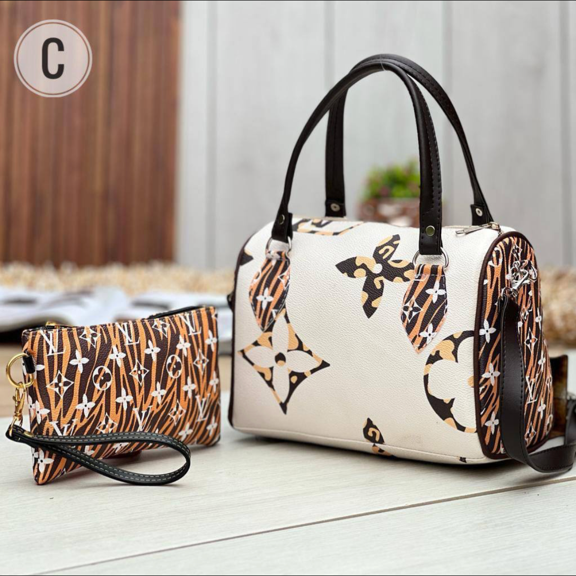 White Lv purse & wristlet set