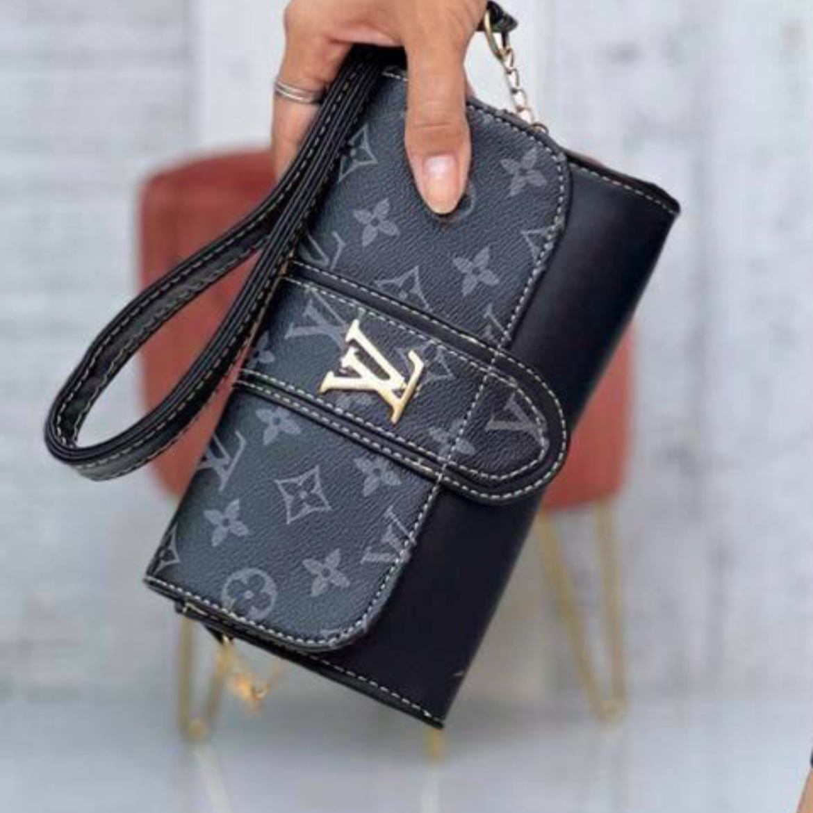 Black Lv wallet