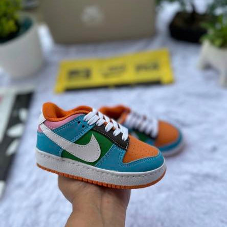 Kids Blue/orange/white dunks