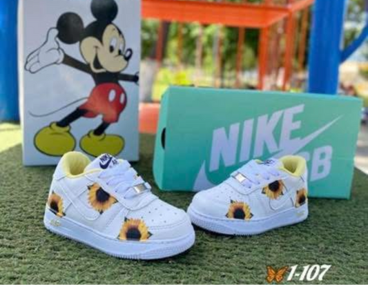 Kids sunflower dunks