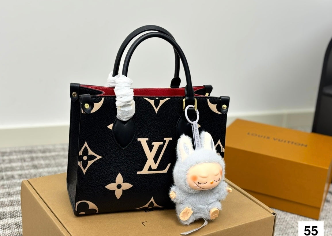 Black Lv tote w labubu