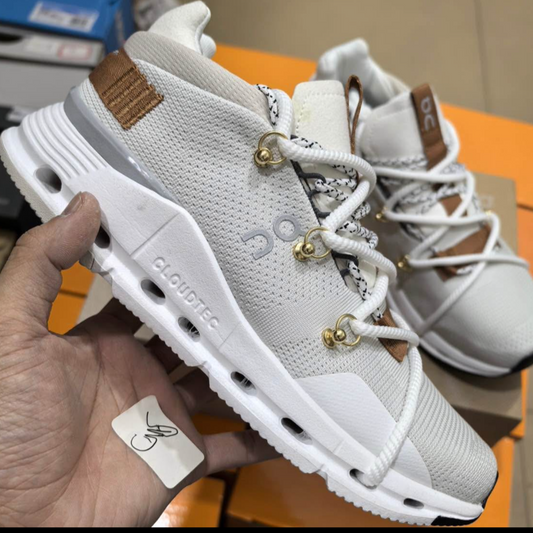 Grey & White Onlcouds