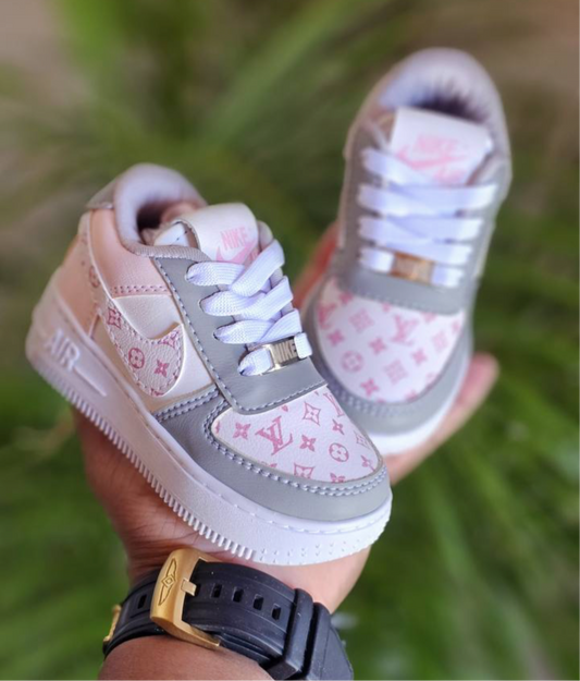 Women’s pink LV dunks