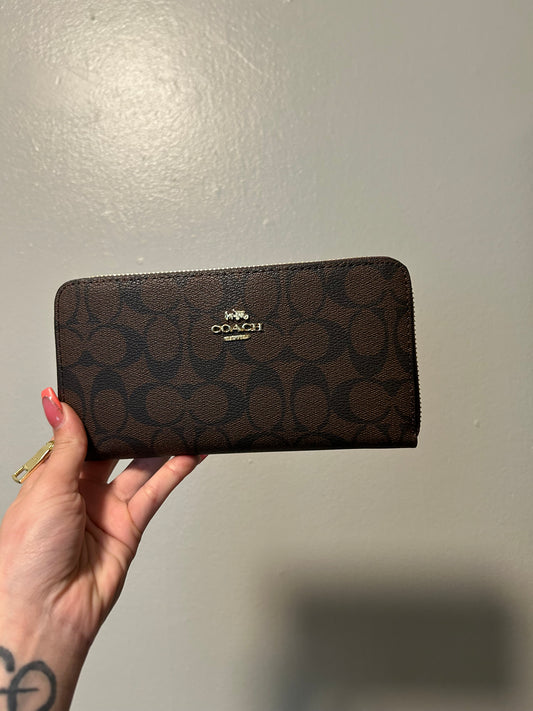 PRE-ORDER large wallet