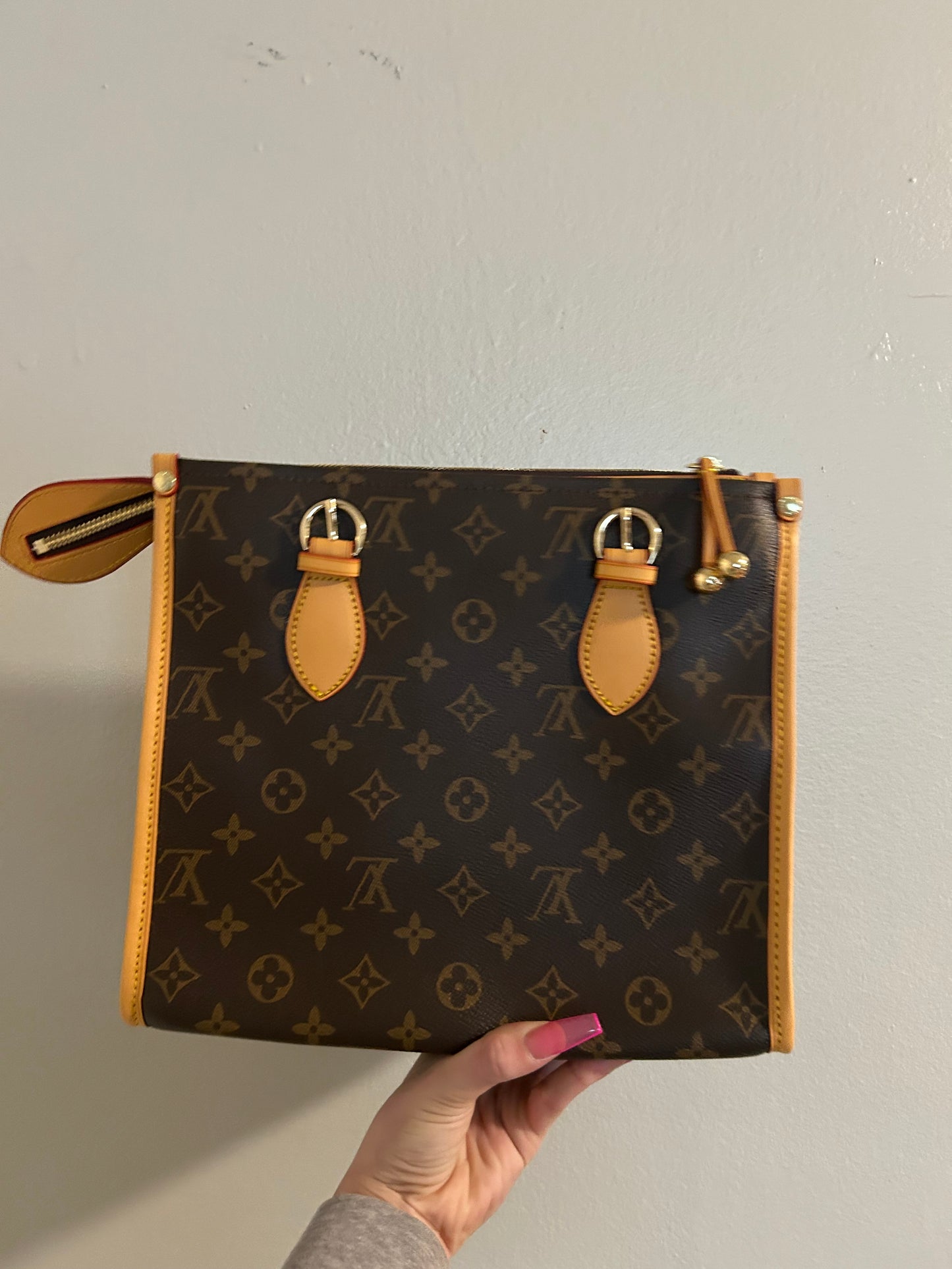 PRE-ORDER tote 1/1