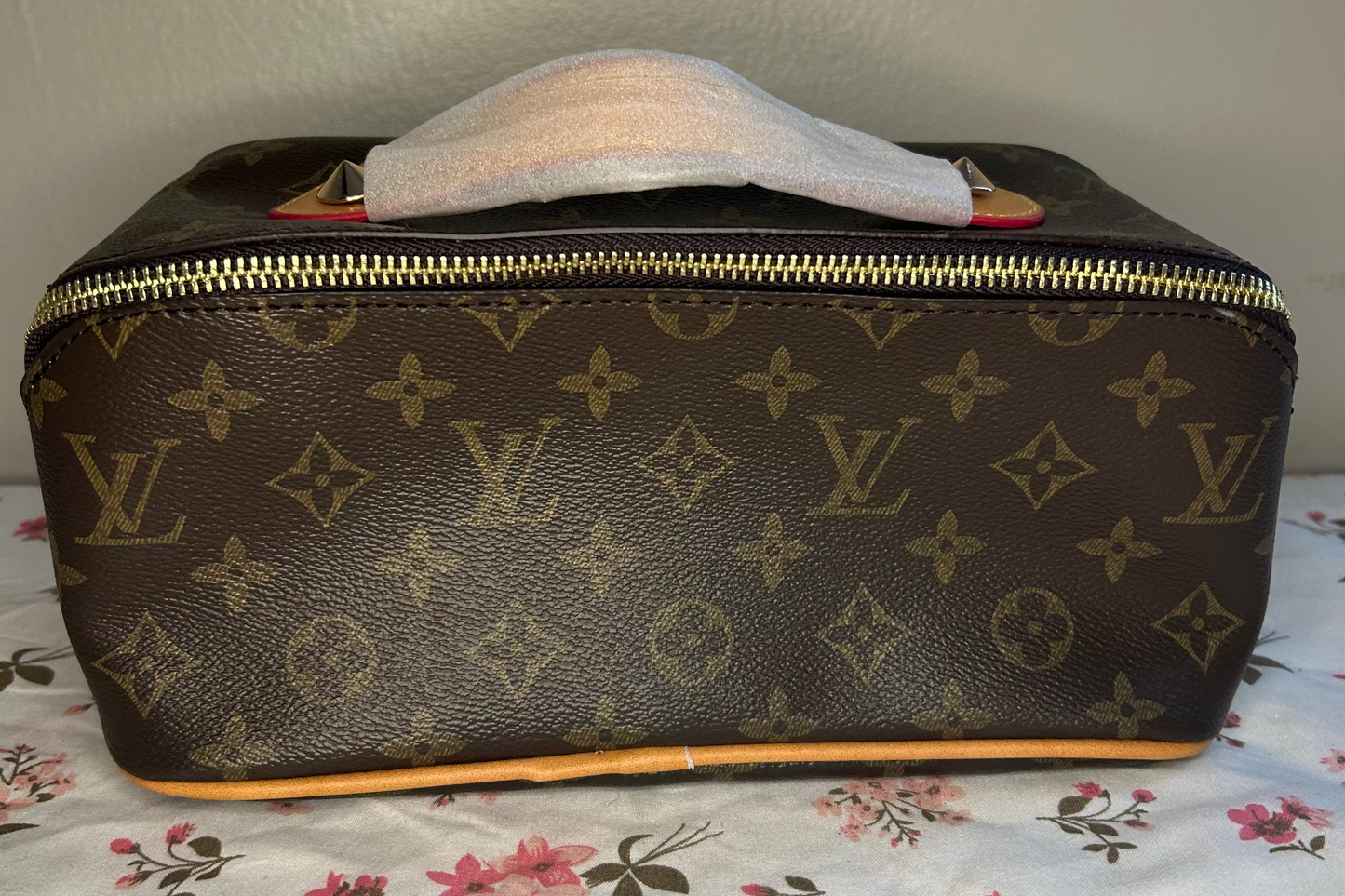 Lv makeup bag
