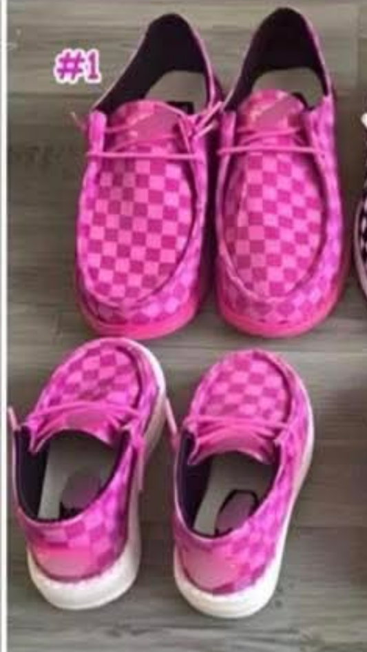 Womens pink hey dudes