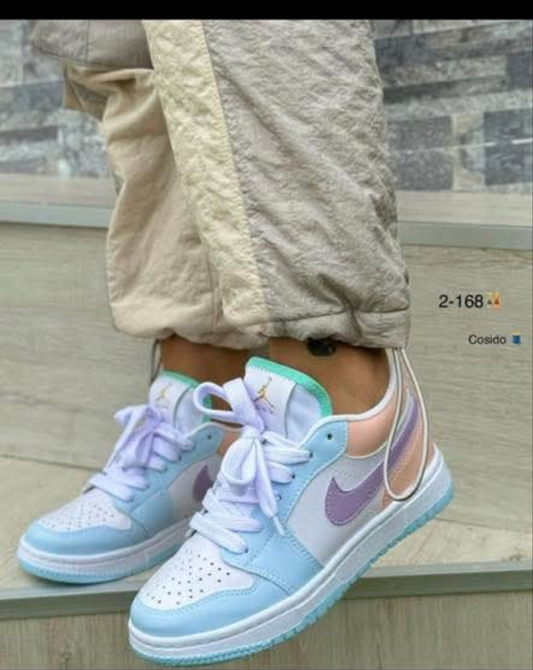 Womens white/blue/pink/purple nike