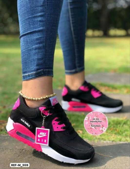 Womens black/pink nike air