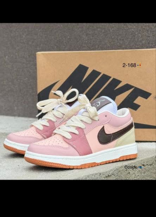 Mens pink/brown nike