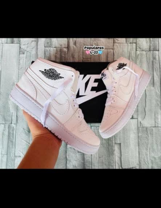 Womens white dunks
