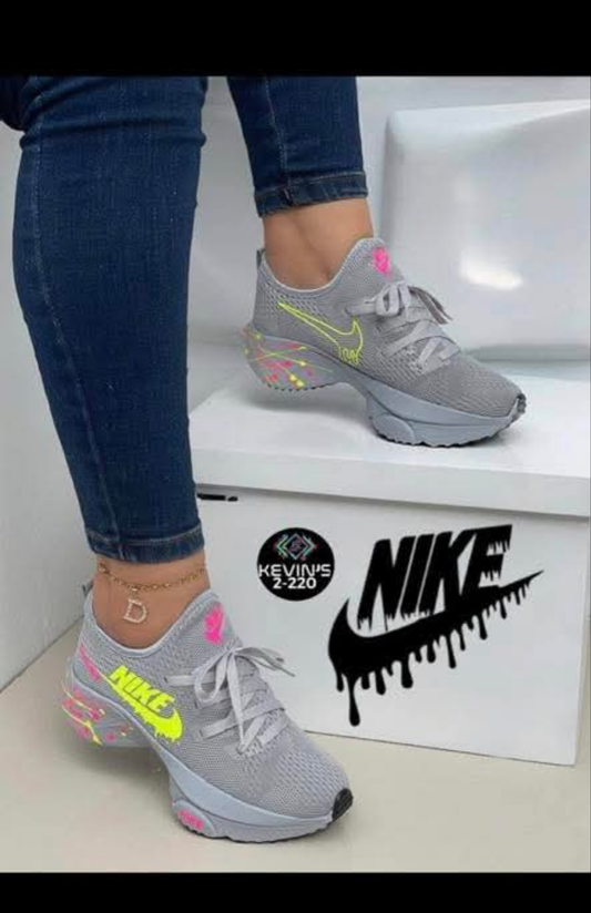 Womens Grey/neon nikes
