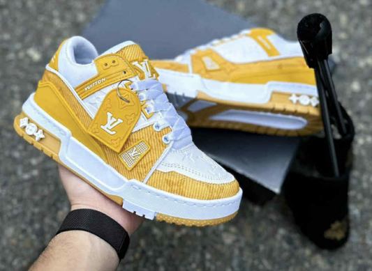 Mens gold LV