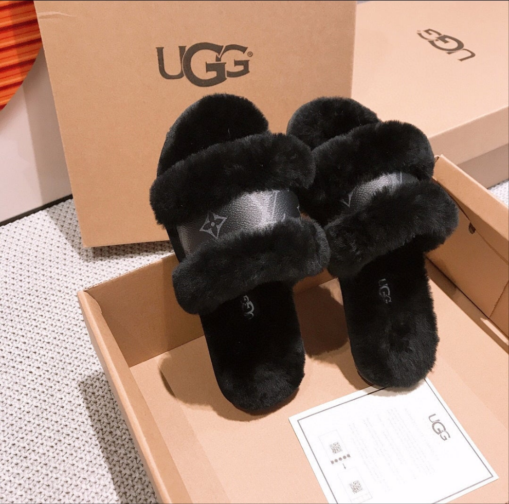 Womens ugg slippers
