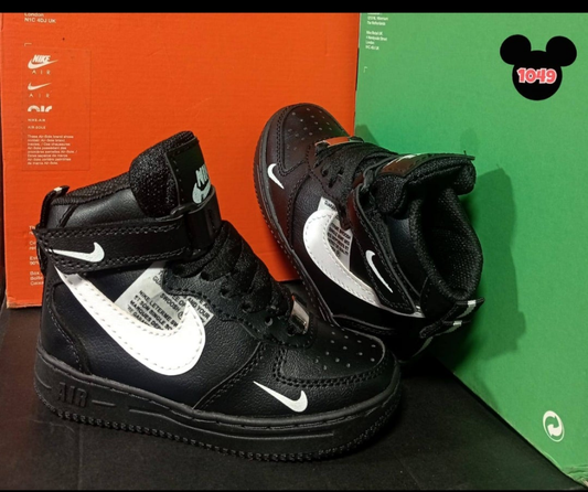 Womens nike hightop black/white