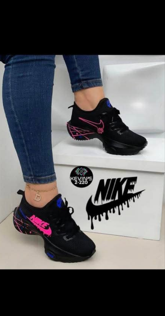 Womens Black/neon pink