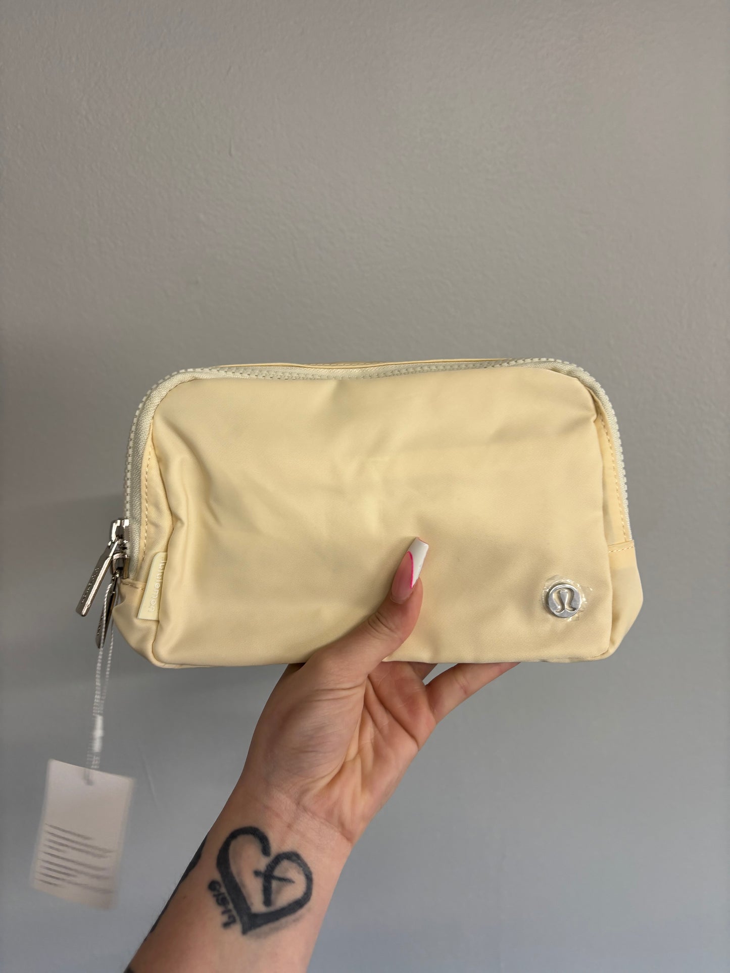 PRE-ORDER lulu belt bag