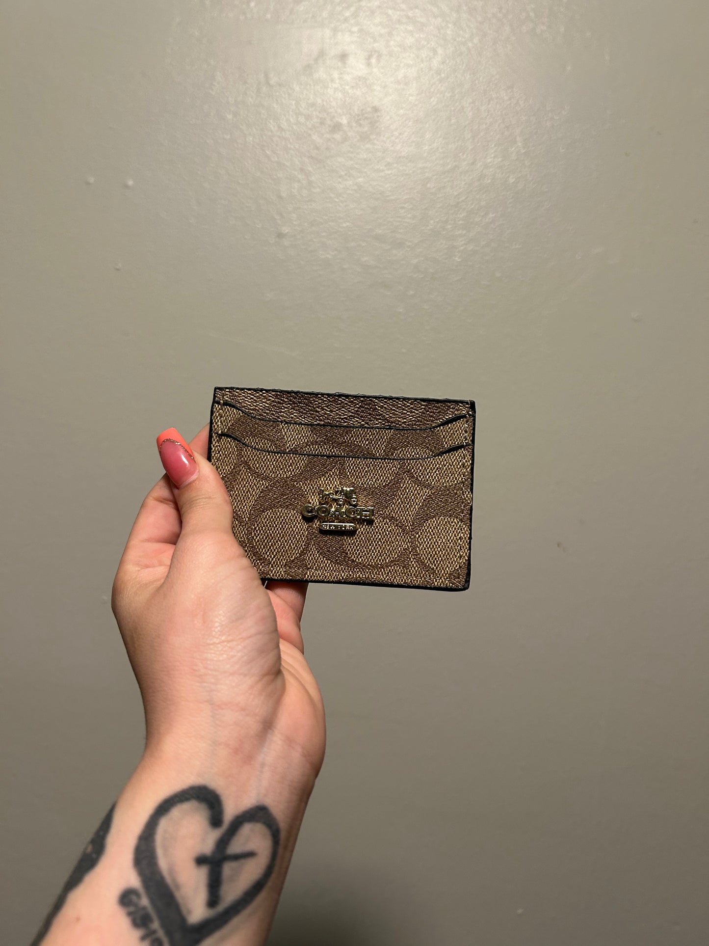 PRE-ORDER cardholder
