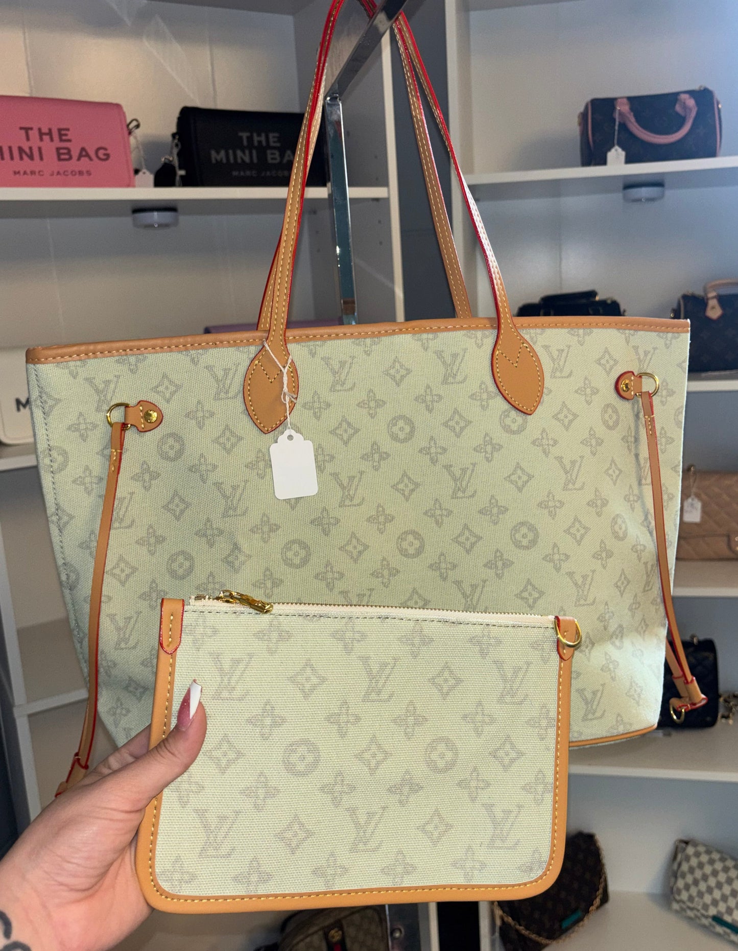 PRE-ORDER tote 1/1