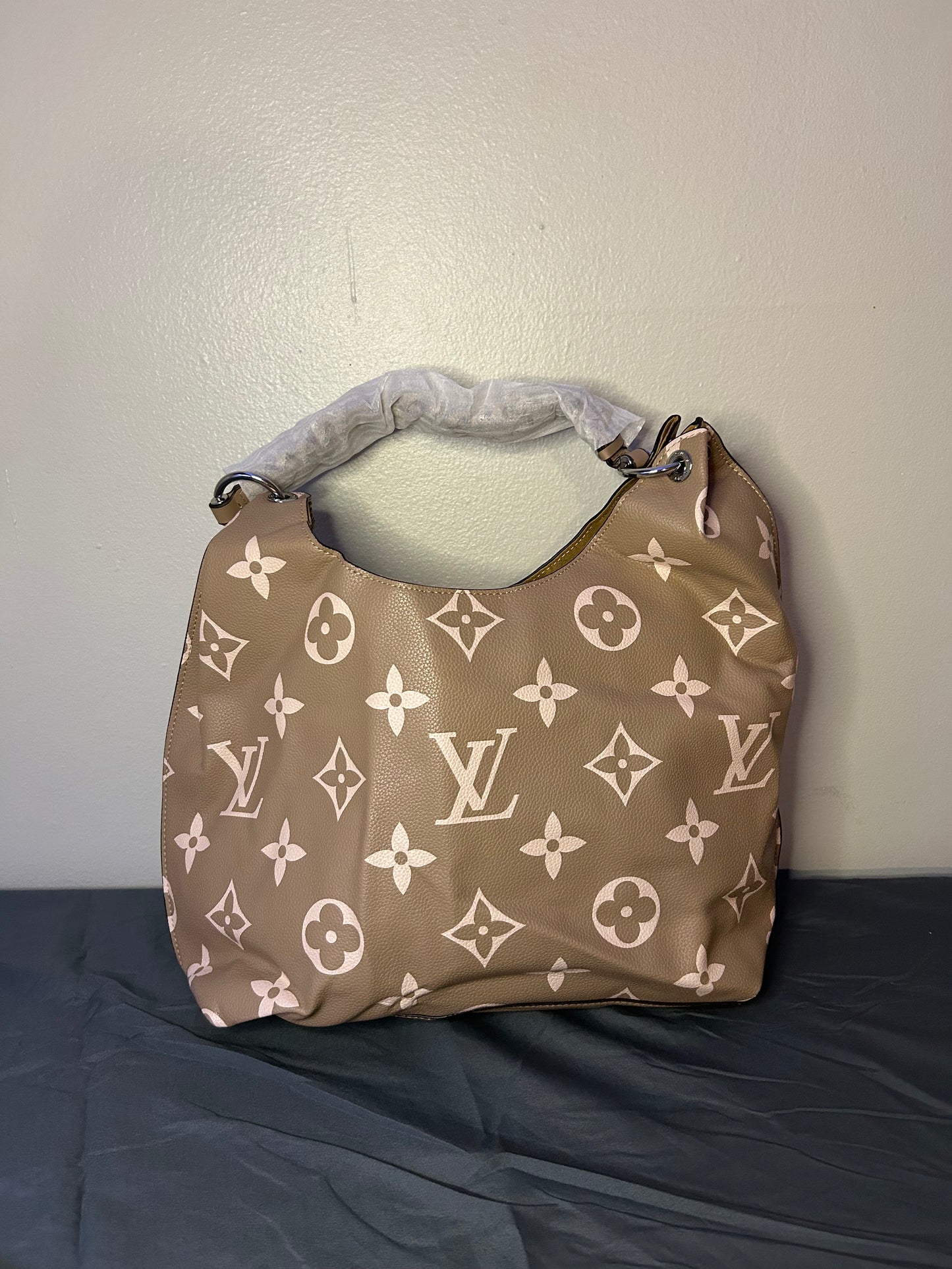 PRE-ORDER Tote 1/1