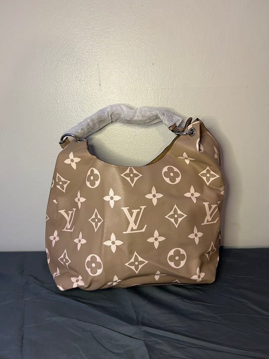 PRE-ORDER Tote 1/1
