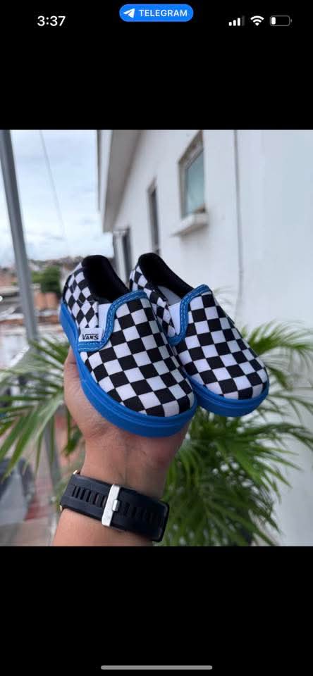 Kids checkered/blue vans
